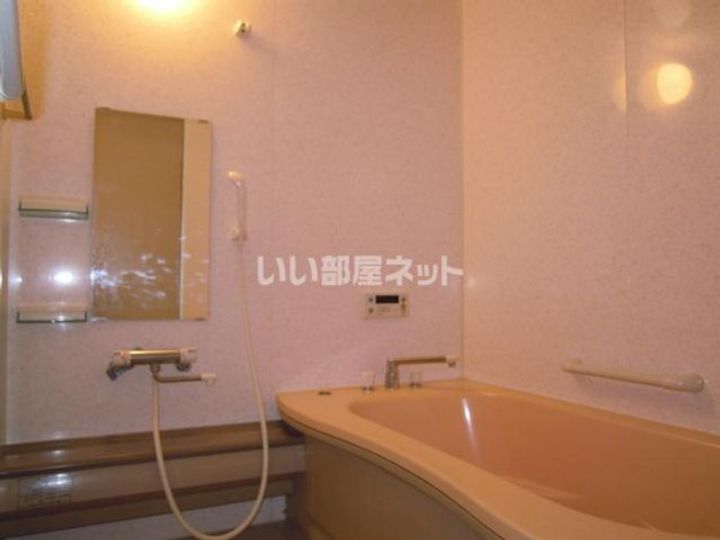 リビングタウン泉もえぎ台 Aの風呂