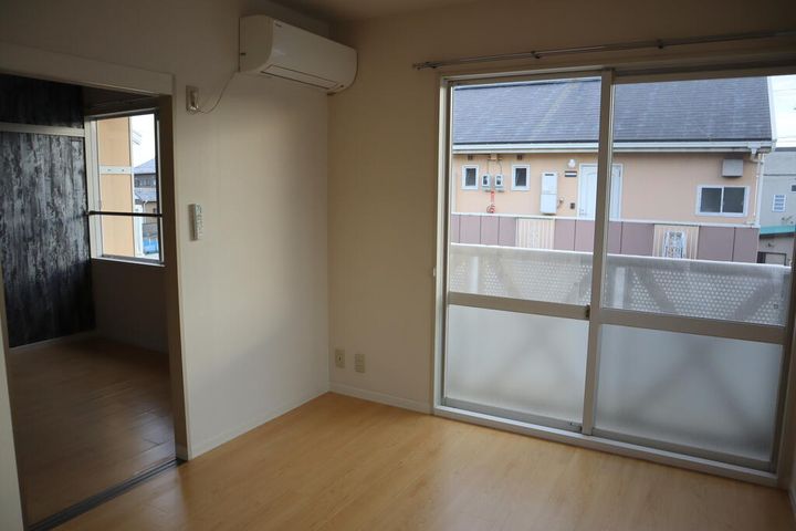 ソフィアSK Bの居間