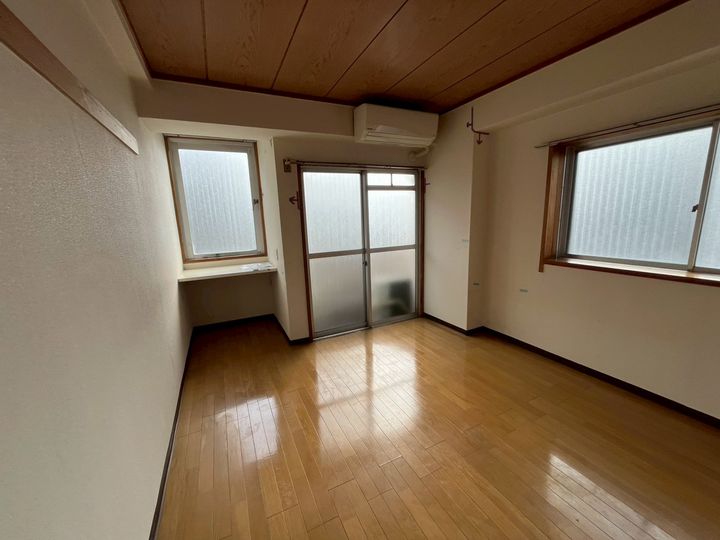ハイツ赤堤の居間