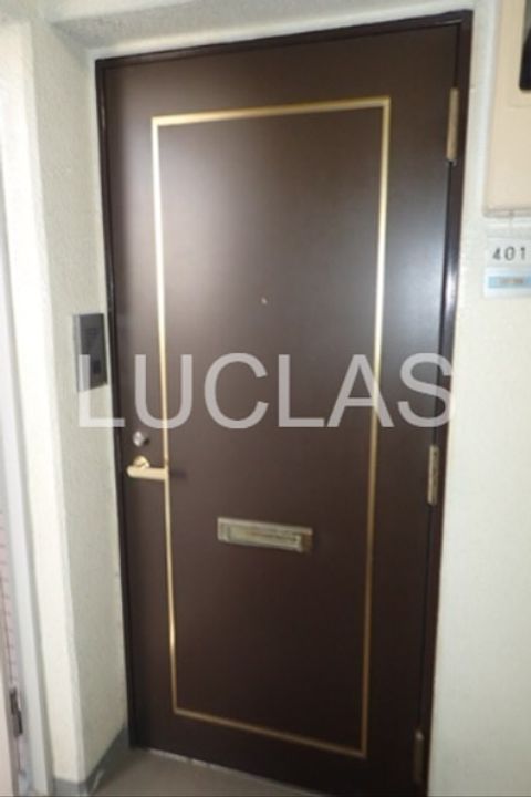 ジュネス北綾瀬の玄関