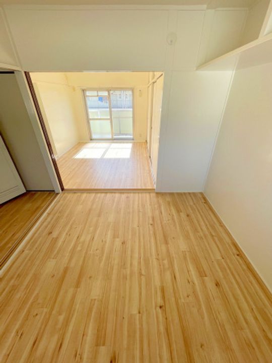 ビレッジハウス中野1の玄関