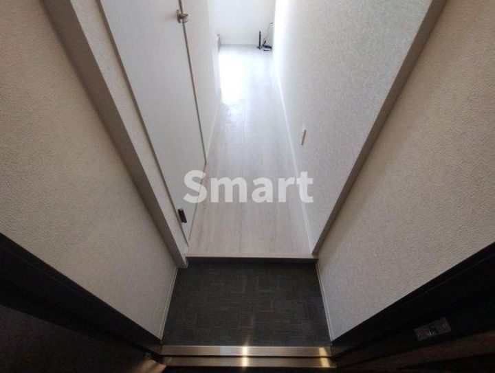 東京都中野区中央4(マンション)の賃貸物件の玄関