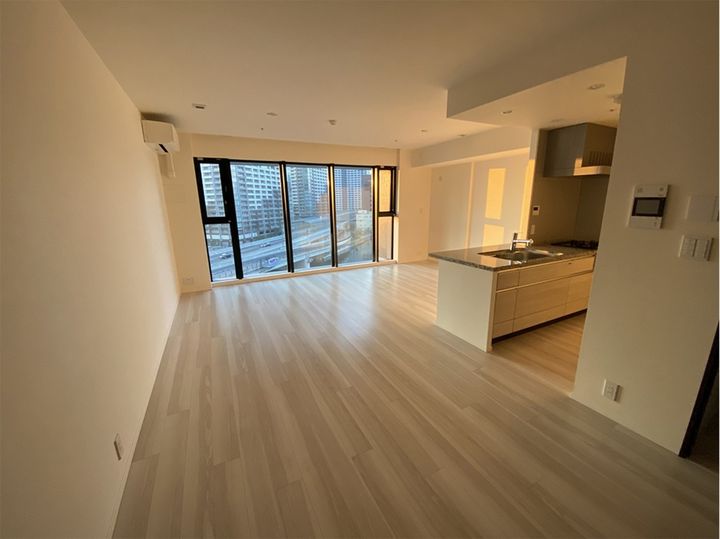 ドゥトゥール イーストの玄関