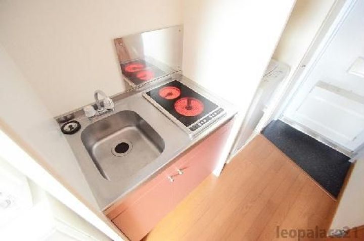 レオパレスエステジャナのキッチン