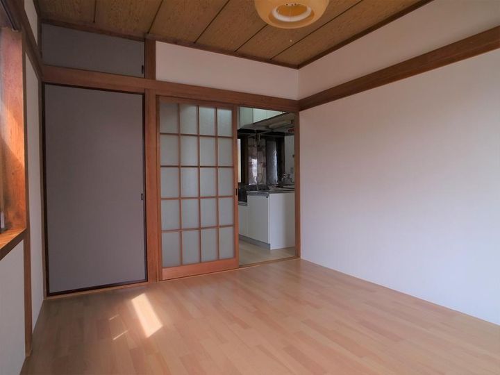 コーポ中島の居間