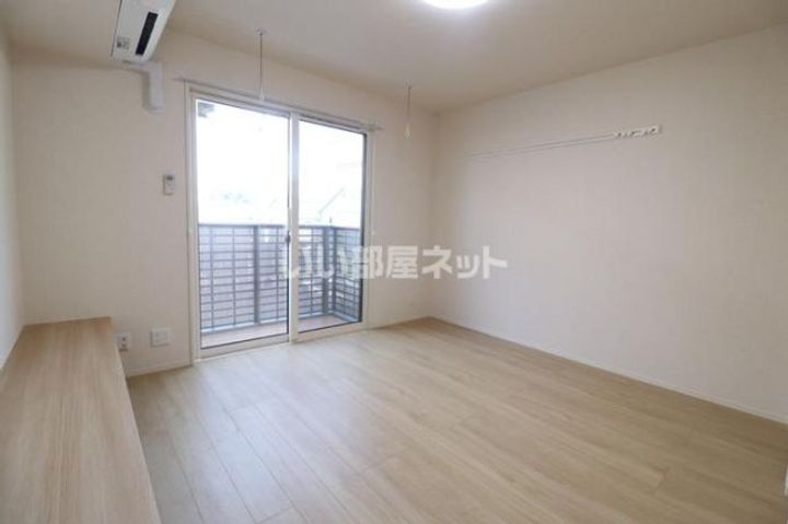 福島県郡山市富田町字下双又(アパート)の賃貸物件の居間