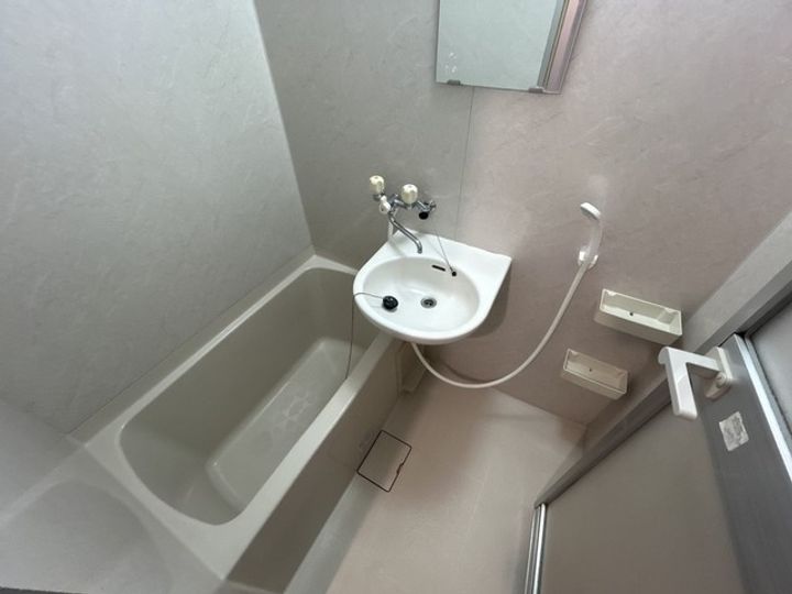 RYOKOビルの風呂