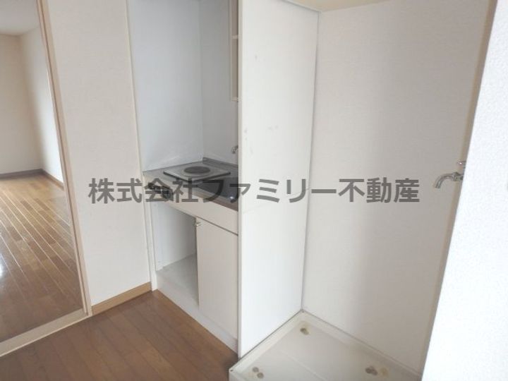 コグチCの内装