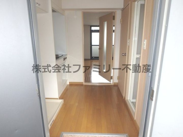 コグチCの玄関