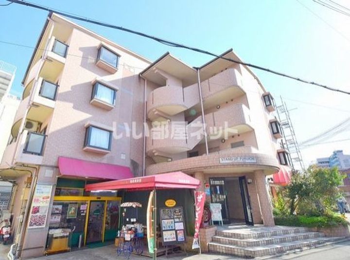 大阪府羽曳野市栄町(マンション)の賃貸物件の外観
