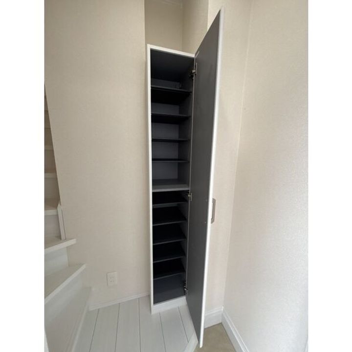 ALIVIO幸町IIの玄関