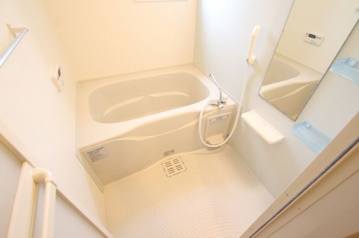 プラーナ Aの風呂