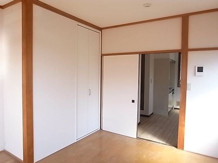 ロイヤルハイツ壱番館A棟の内装