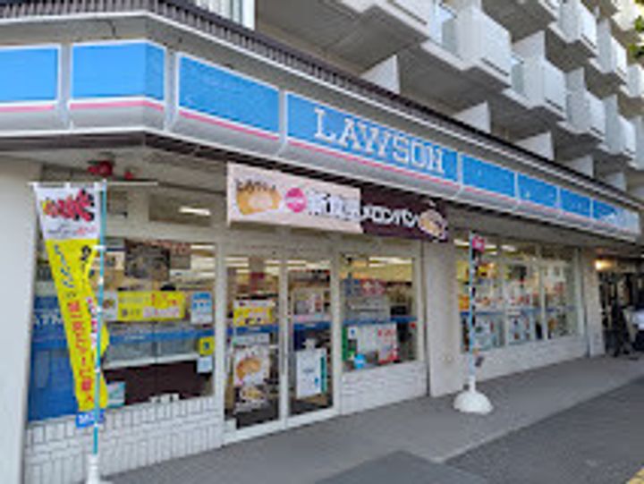 グランドサクセスの周辺