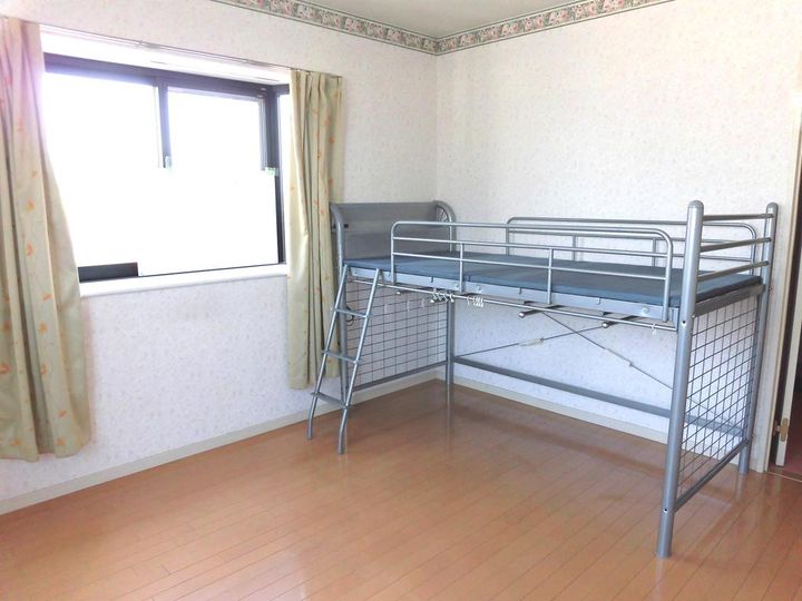 キャップストーン藤川の居間