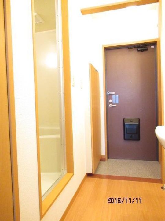 埼玉県さいたま市大宮区吉敷町4(マンション)の賃貸物件の玄関