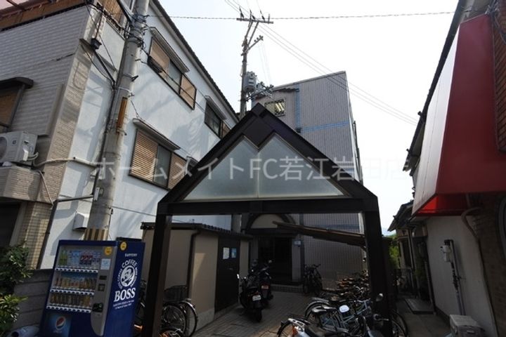 メゾン若江の外観