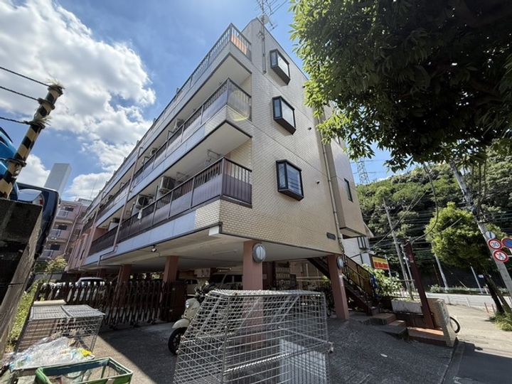 東京都多摩市永山6(マンション)の賃貸物件の外観