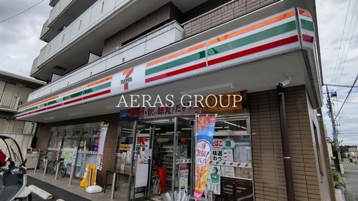 コーナーハイツの周辺