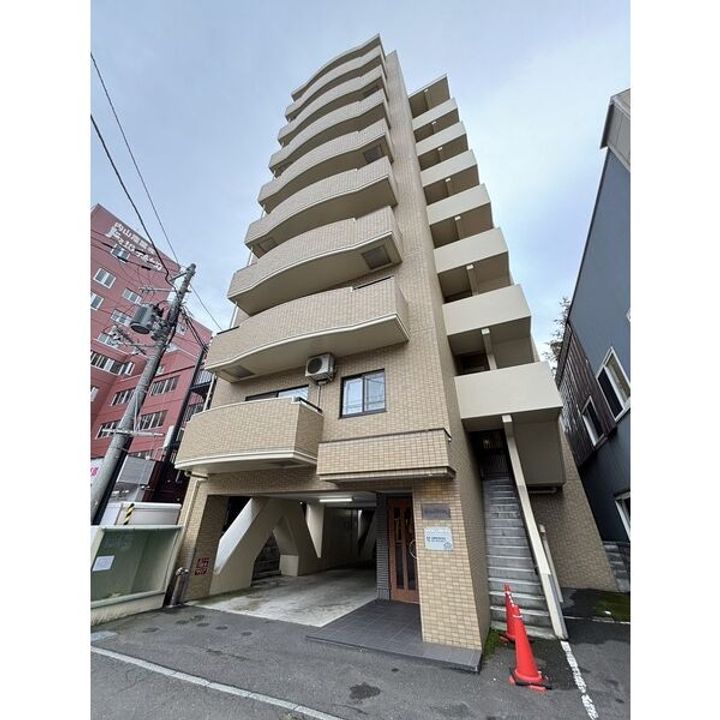 北海道札幌市中央区南十一条西8(マンション)の賃貸物件の外観