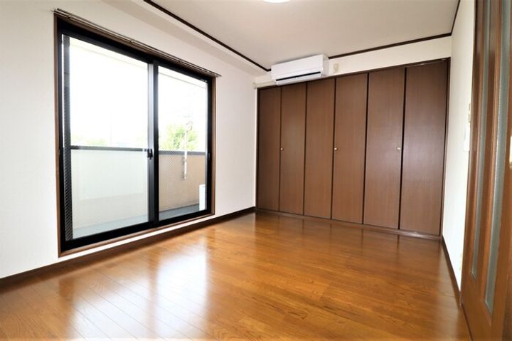 イレール並木の居間
