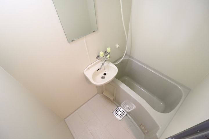 イレール並木の風呂