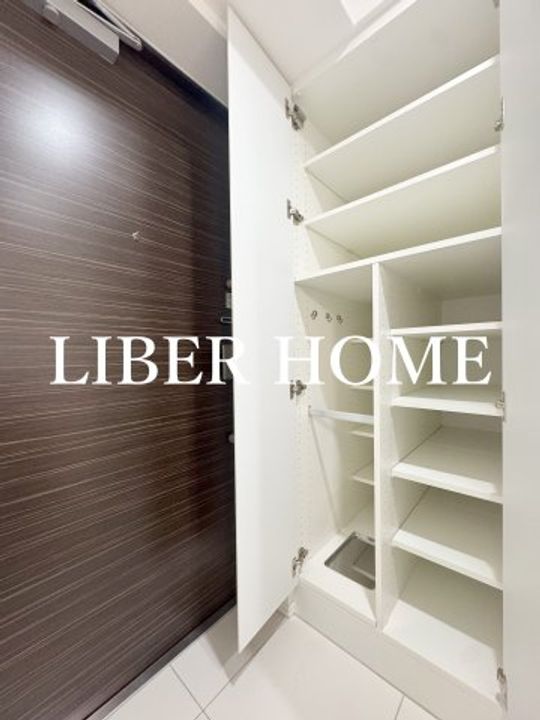 GENOVIA西横浜の内装