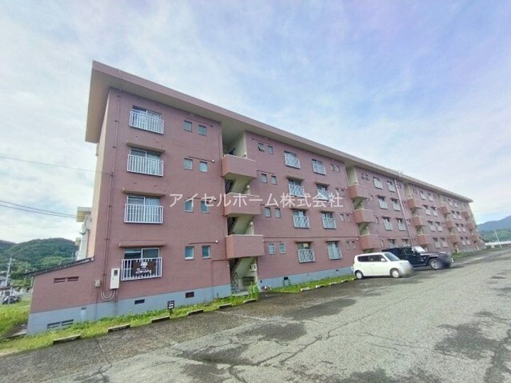 広島県江田島市江田島町鷲部2(マンション)の賃貸物件の外観