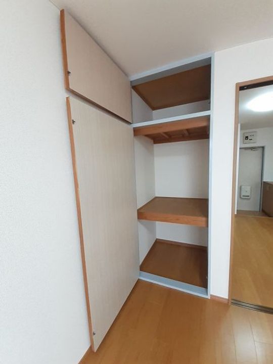 リバーサイドMYの内装