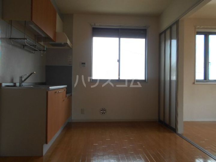 ドミール城山IIIの居間