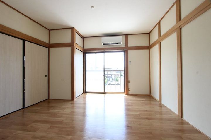 ホミリハイツC棟の内装