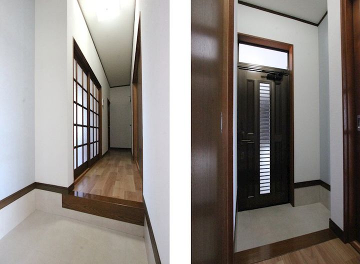 ホミリハイツC棟の玄関