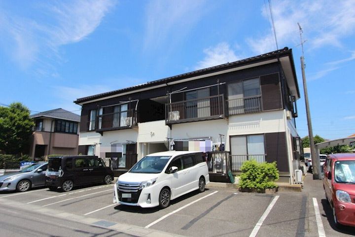 ホミリハイツC棟の外観