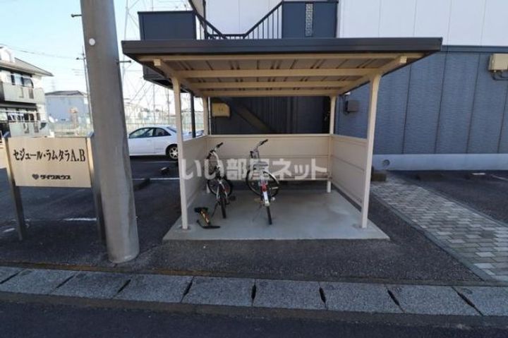 栃木県小山市城北6(アパート)の賃貸物件の地図
