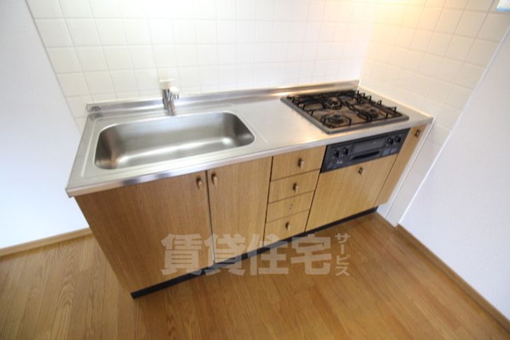 京都府京都市右京区西京極北衣手町(マンション)の賃貸物件のキッチン