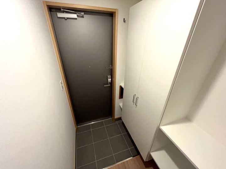 おこう仁ハイツ A棟の玄関