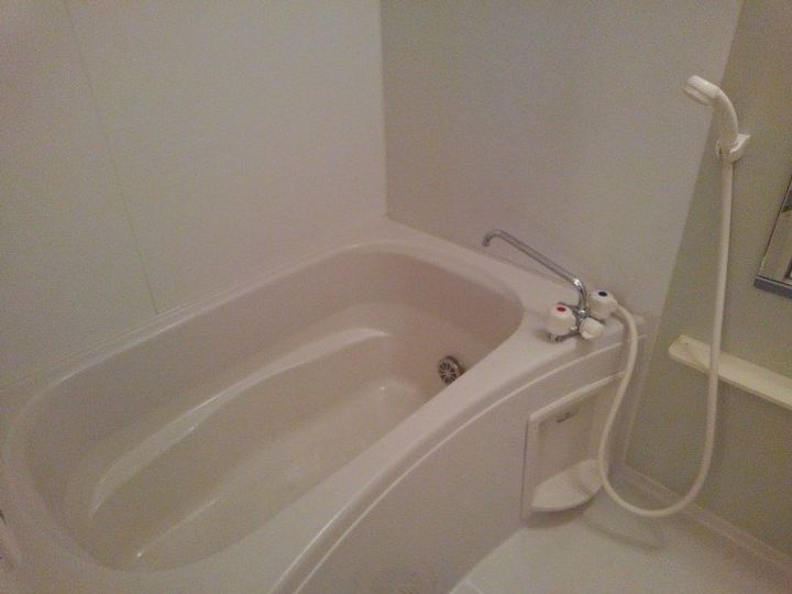 ヴィラ・大堀端Bの風呂