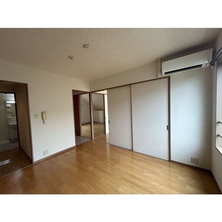 埼玉県越谷市東越谷2(マンション)の賃貸物件の居間