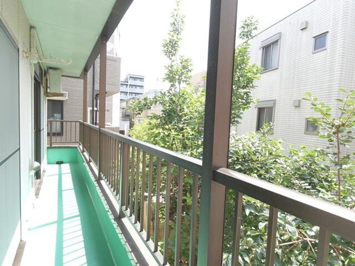 東條ビルの内装