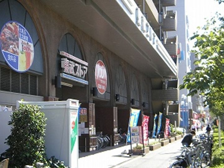 ジャネットビルの周辺