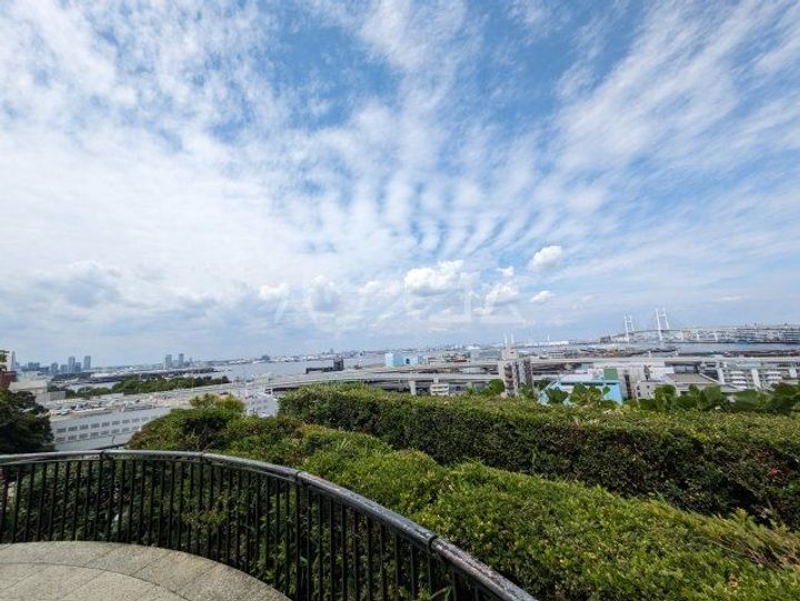 ライオンズマンション本牧第2の周辺
