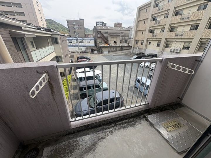 コムズ学園前の内装