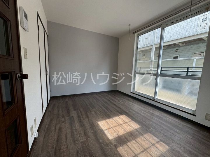 ツインビレッジ有波Aの居間