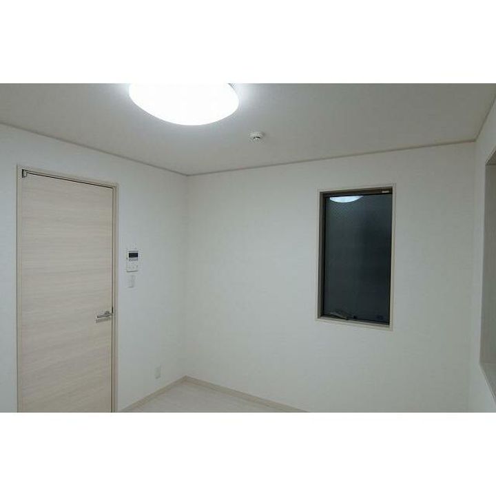 ホームズ千住の内装