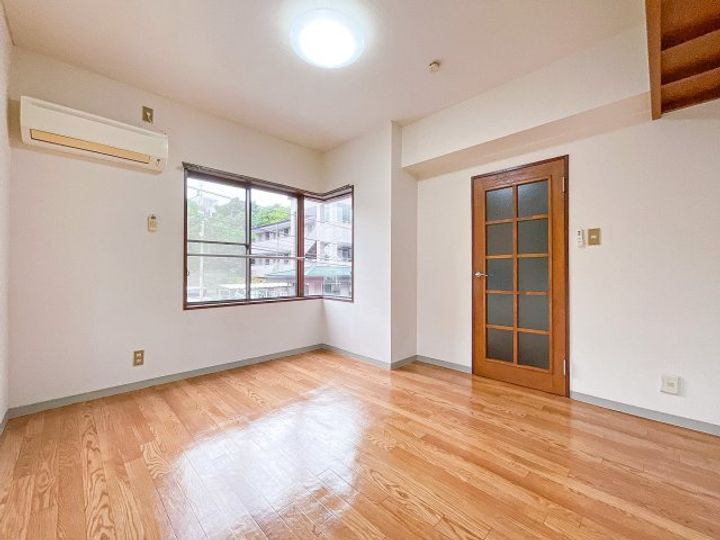 オレンヂハイツの居間