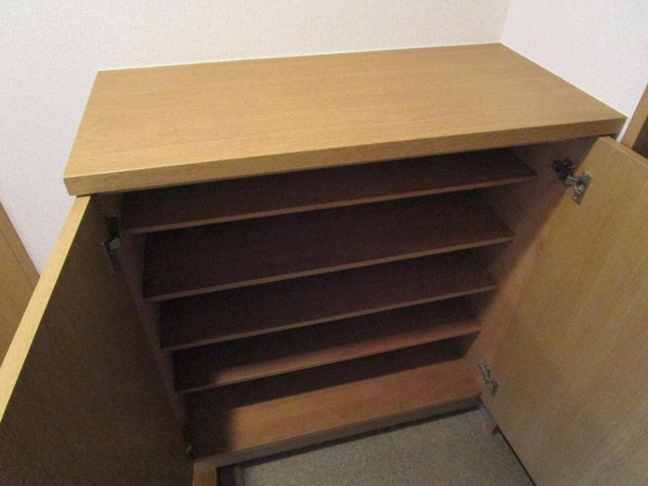 ウィステリア ヴィラの玄関