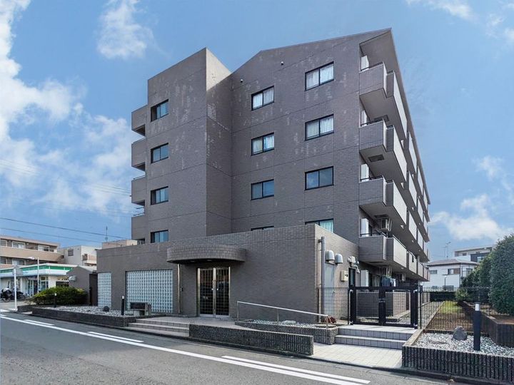 ウィステリア ヴィラの外観