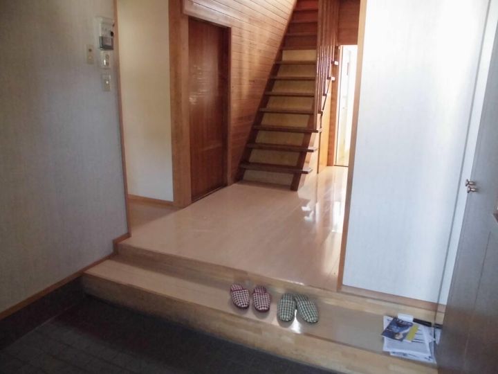 新潟県長岡市西川口(一戸建)の賃貸物件の玄関