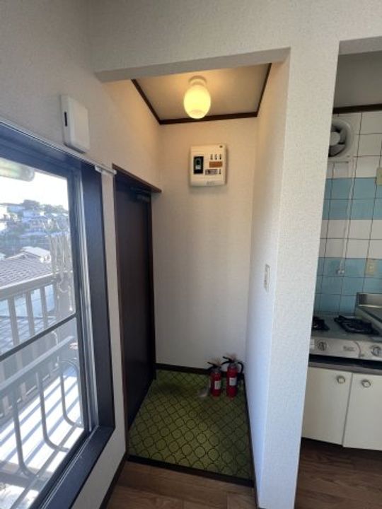 小崎アパートの玄関