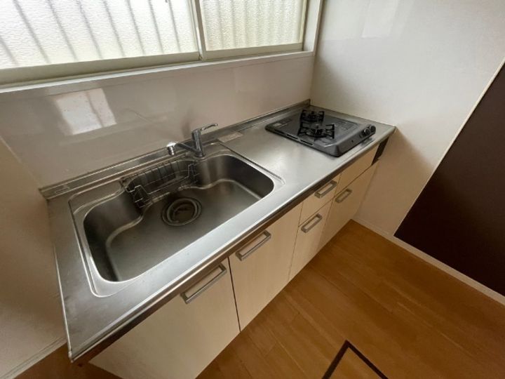 SUN HILLS Bのキッチン